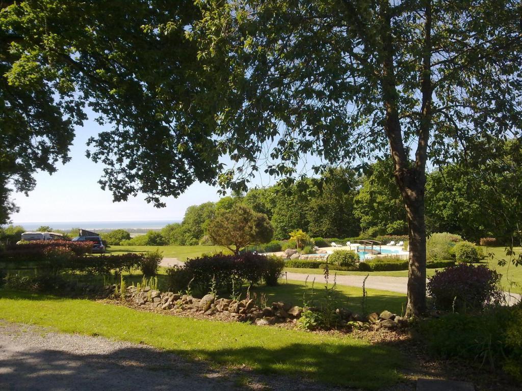 Camping Le Balcon De La Baie Saint-Marcan Eksteriør bilde